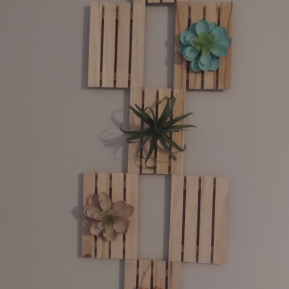Wall decor! - Picture 4 of 4